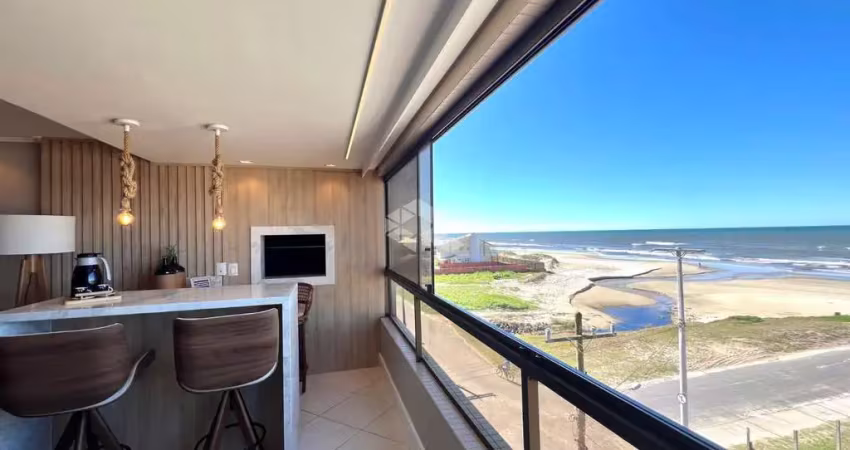 Apartamento à venda frente mar em com 2 quartos (1 suíte) - mobiliado, decorado e com vista definitiva do mar