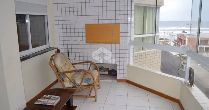 Apartamento 02 dormitórios ,01 suíte, vista eterna e uma quadra do mar. capão da canoa