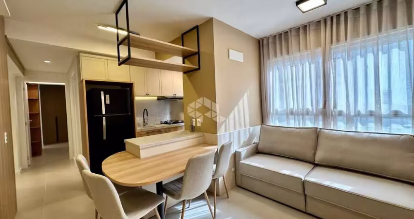 Apartamento 02 quartoos, mobiliado e decorado, no bairro navegantes em capão da canoa/rs.
