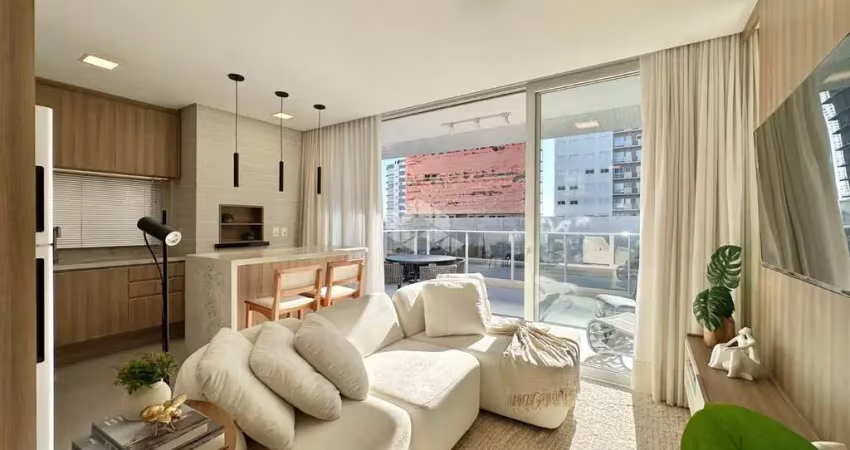 Apartamento de 2 dormitórios com terraço no bairro navegantes