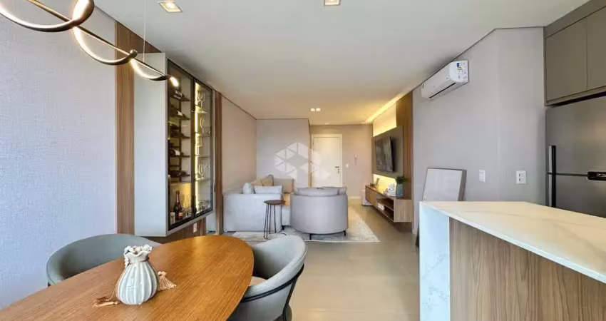 Apartamento com 2 suítes mobiliado e decorado com infra completa no bairro navegantes em capão da canoa!