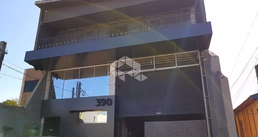 Pavilhão amplo com 1.354m² no Bairro Sarandi.