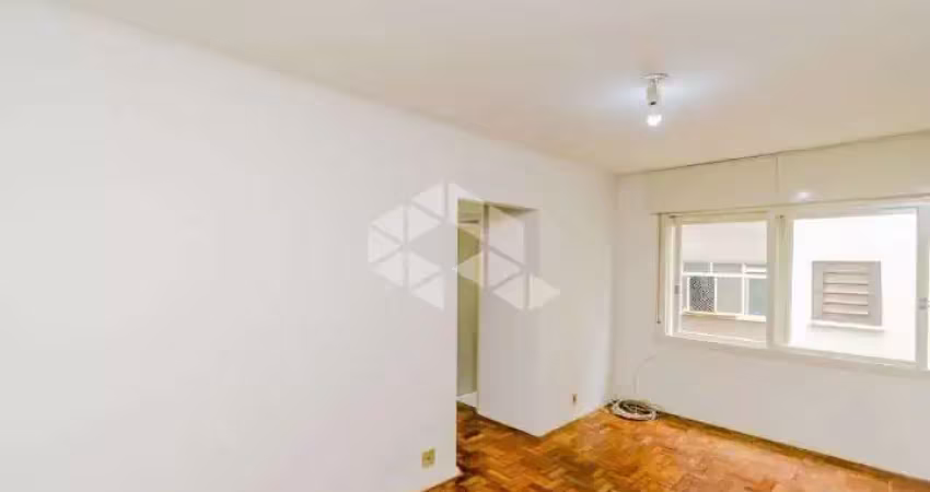 Apartamento à venda, desocupado, com 2 dormitórios, no bairro santa cecília