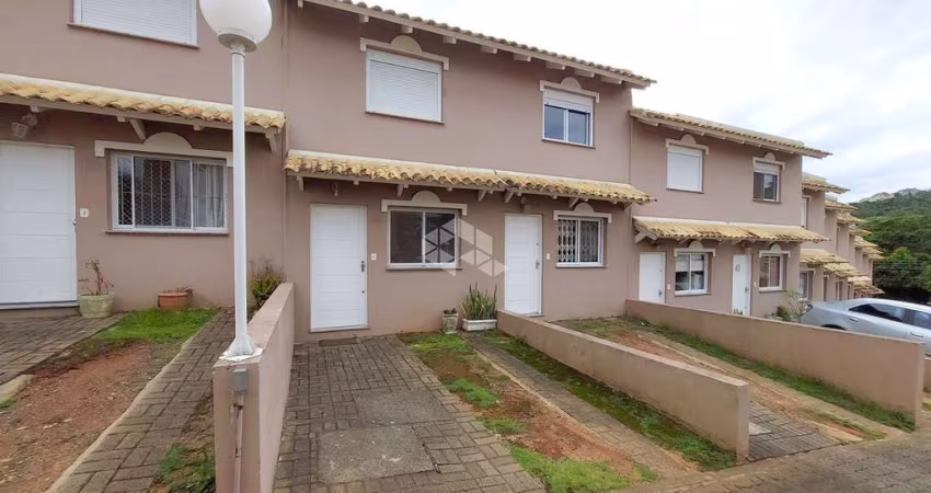 Casa em condomínio com 2 dormitórios e 1 vaga na garagem