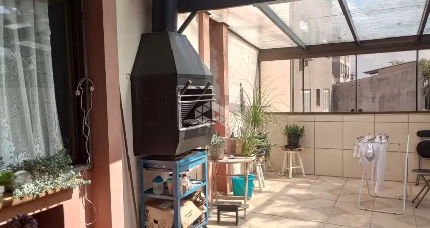 Apartamento garden com churrasqueira, dois banheiros, vaga de garagem