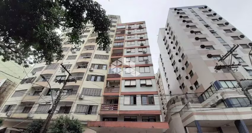 Apartamento à venda na cidade baixa, com 1 dormitório, prédio com portaria e elevador