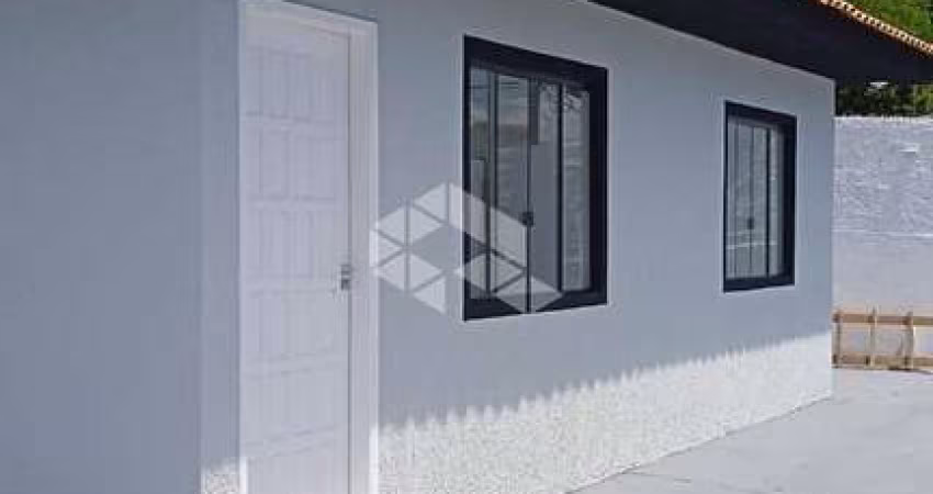 Casa com 3 quartos e 1 banheiro á venda por R$ 319.000 em Colombo-PR