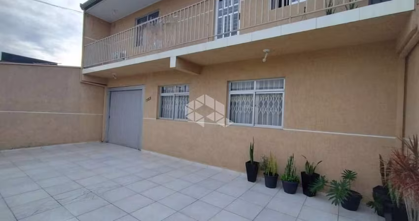 Casa Sobrado com 3 quartos, 4 vagas e 178m² para vender por R$ 963.000