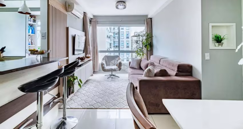 Apartamento 3 doapartamento 3 dormitórios com vista , sala de estar com sacada integrada, cozinha americana, rmitórios 1 suíte 1 vaga bairro cavalhada
