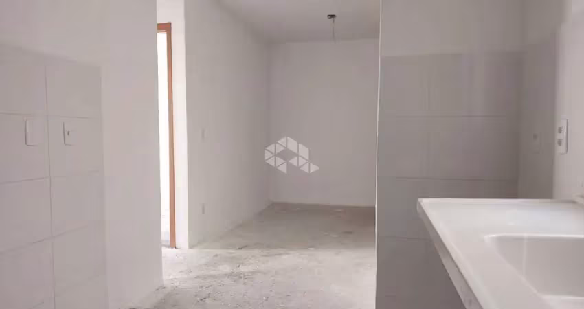 Apartamento de 2 dormitórios na Restinga.