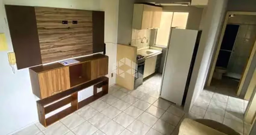 Apartamento de 2 quartos bem localizado na restinga