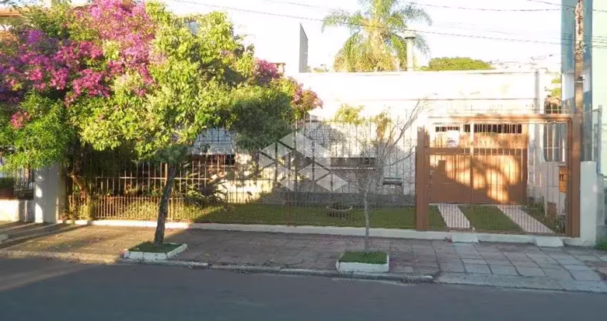 Casa com 3 quartos à venda na Rua Ibirubá, 160, Cavalhada, Porto Alegre