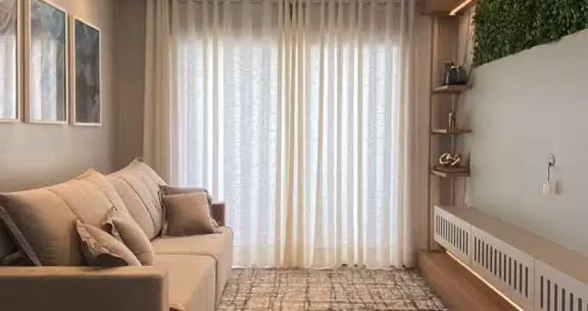 Apartamento 02 dormitórios  próximo aos pavilhões da festa da uva