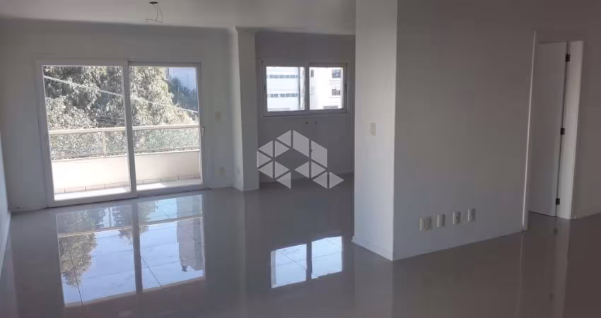 Apartamento 03 dormitórios sendo 01 suíte com hidromassagem, em Caxias do Sul no Bairro Sanvitto!!