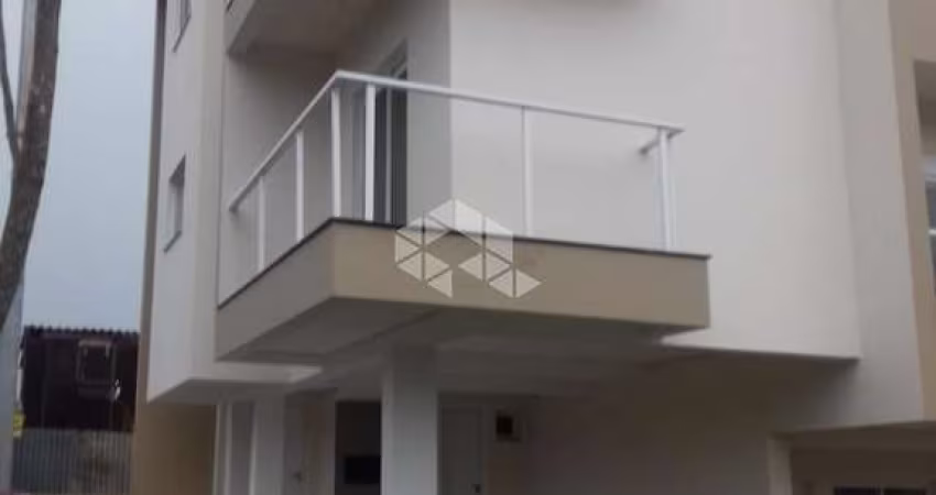 Sobrado Novo Triplex com 2 dormitórios no bairro Bela Vista em Caxias do Sul