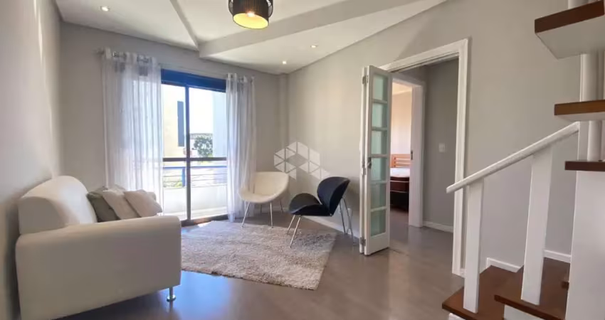 Apartamento duplex mobiliado com 03 dormitórios sendo 1 suíte e 02 box individuais no bairro exposição em caxias do sul