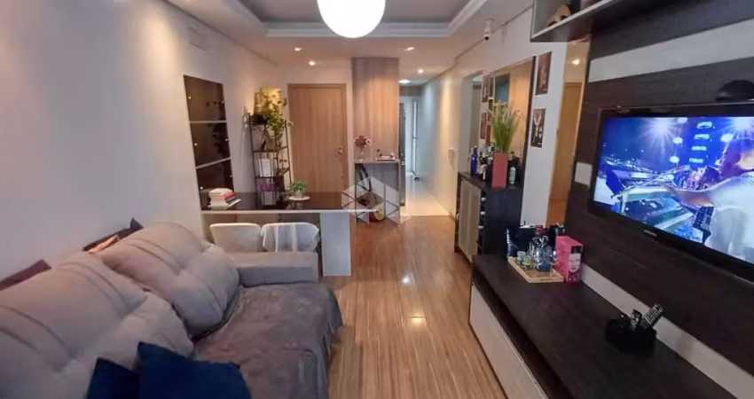 Viva com mais conforto e tranquilidade , apartamento semimobiliado de 02 dormitórios com suíte no vinhedos em caxias do sul.
