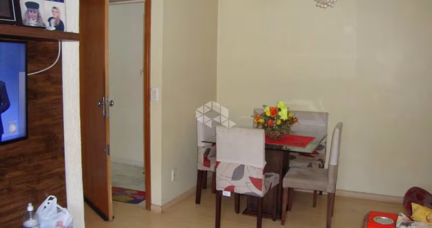 apartamento 02 dormitórios com sacada no bairro Azenha em Porto Alegre