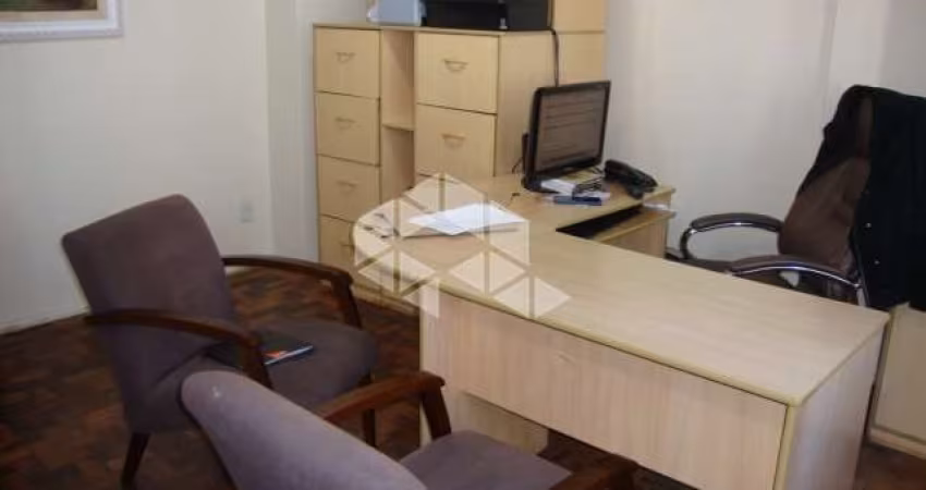 Bom Conjunto comercial 41,70m² em andar alto seis elevadores e port. 24 hrs.