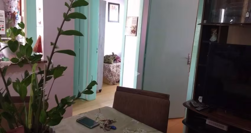 Apartamento 2 dormitórios no Centro Histórico