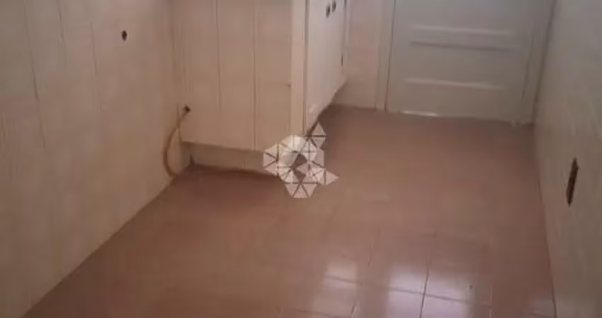 Amplo  apartamento 2  quartos e 1 vaga, bairro floresta  em porto alegre.