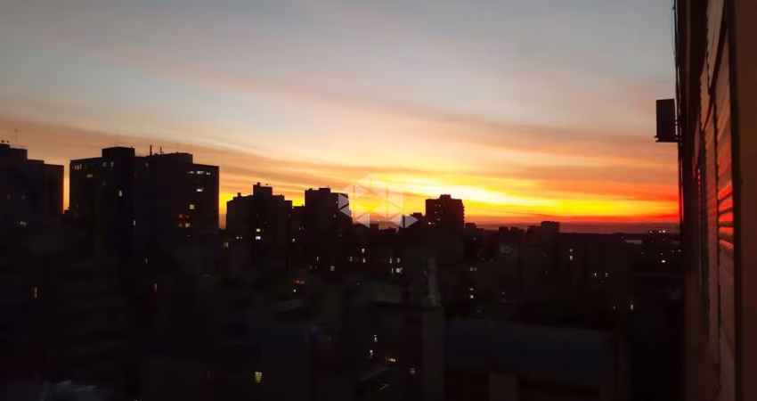 Apartamento 3 quartos, 3 banheiros no Centro Histórico de Porto Alegre