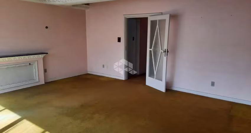 Apartamento à venda 3 quartos, amplo, ensolarado, 1 suíte com 2 vagas no centro histórico.