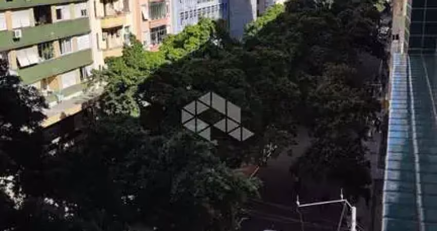 Ótimo apartamento muito bem conservado, amplo, arejado, centro histórico.