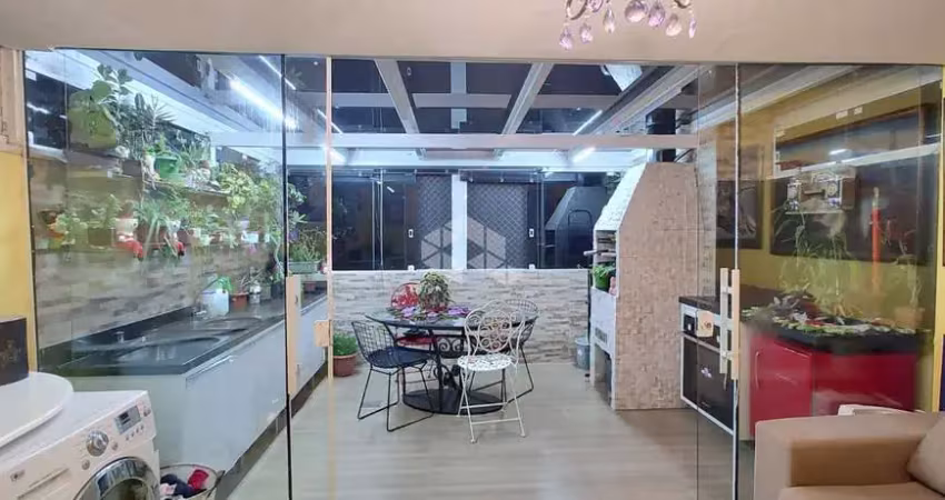 Triplex com 02 suítes e uma vaga escriturada na rua  duque de caxias
