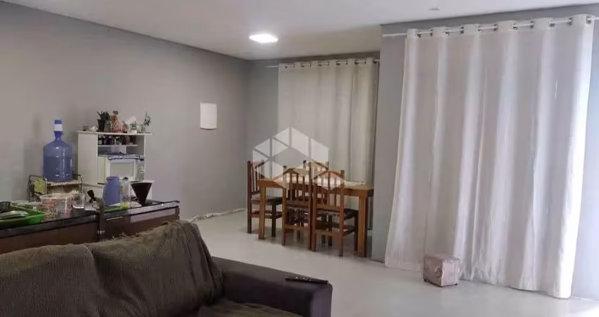 Casa / 2 quartos / 1 suíte / 1 vagas / harmonia / canoas