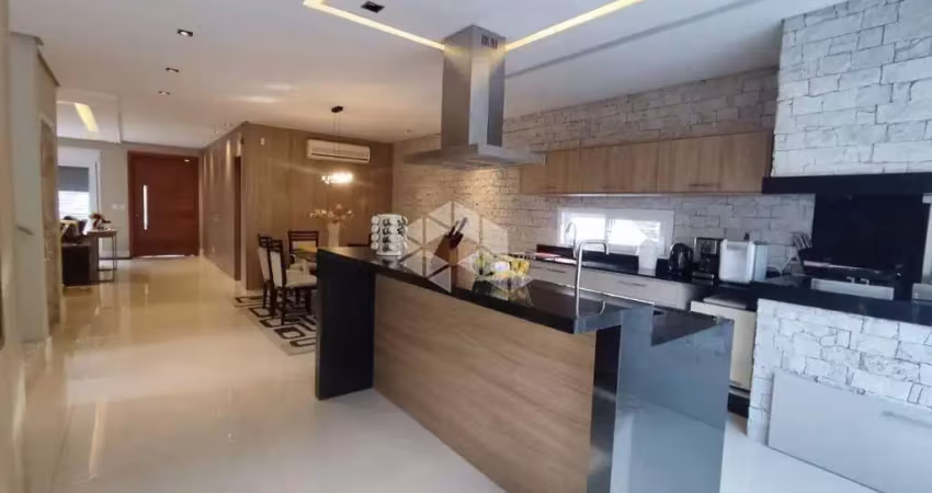 Casa com 320m²  2 suítes  elevador 4 vagas - cachoerinha