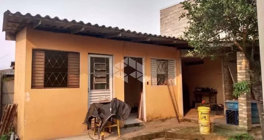 Terreno em canoas, casas em construção com 02 dormitórios.
