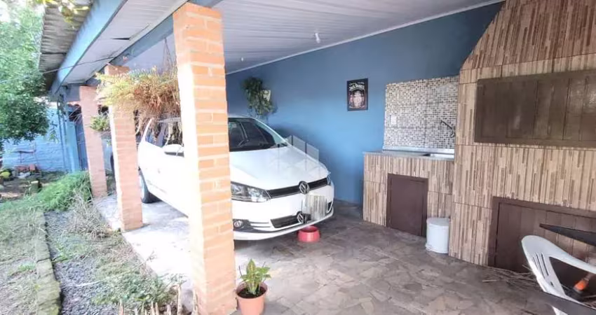 Casa térrea com 3 quartos e 2 vagas de garagem  no cinco colônias em canoas