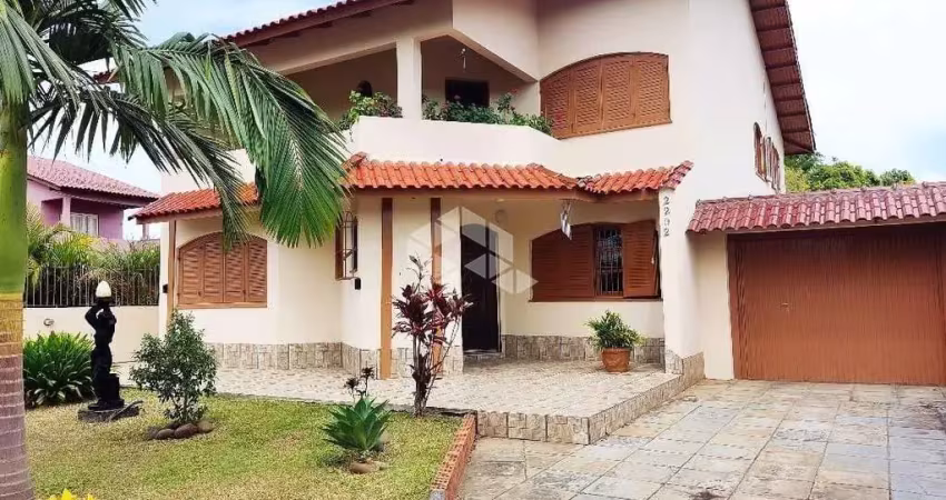 Casa  sobrado  4 dormitórios  3 banheiros, no bairro niterói canoas.