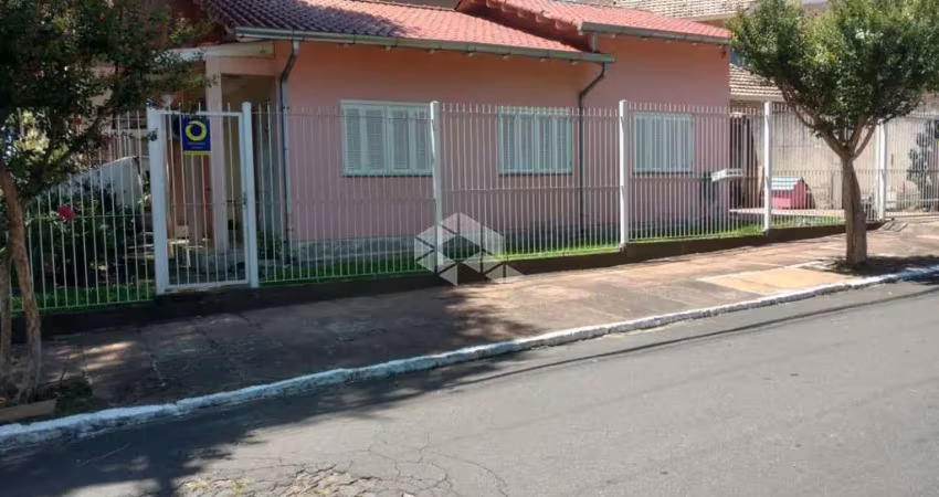 Casa com 3 quartos à venda na Rua Luiz de Camões, 273, Centro, Canoas