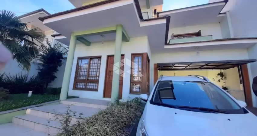Casa 3 dormitórios com suíte 4 vagas e pátio no moinhos de vento em canoas