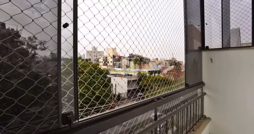 Apartamento semimobiliado de 3 dormitórios 1 suíte, sacada,91 m²,bairro santa cecília, porto alegre.