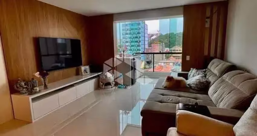 Apartamento dos sonhos no coração da cidade: beleza, conforto e sofisticação!