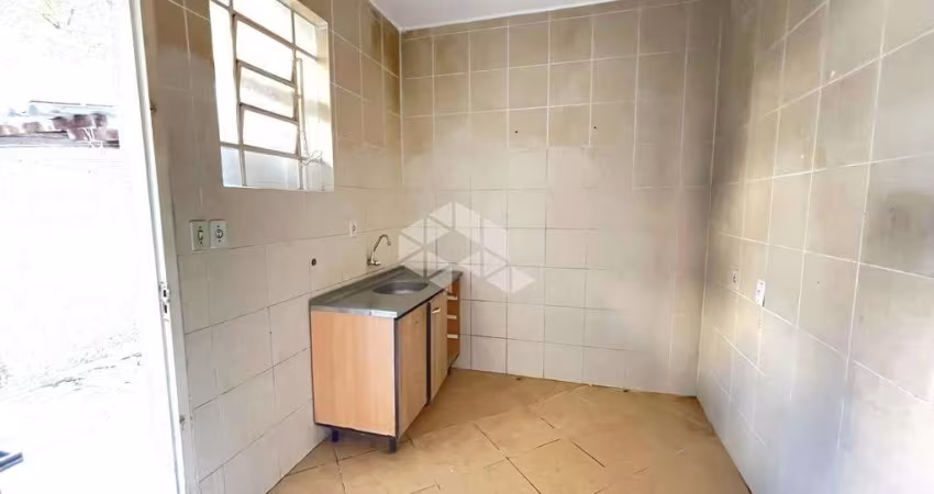 Apartamento 2 dormitórios térreo para venda no Menino Deus