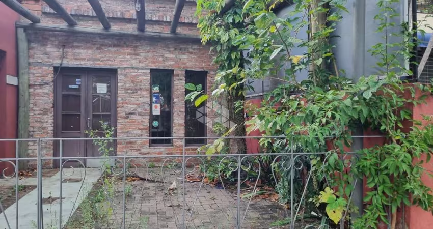 Terreno  com 580,80  m2  para venda no bairro Auxiliadora em Porto Alegre/RS.