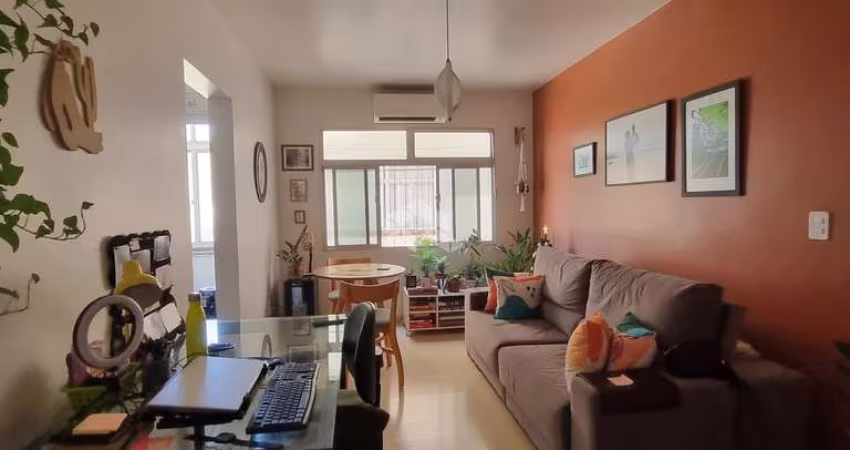 Ótimo apartamento para venda de 1 dormitório, semi mobiliado no bairro Cidade Baixa, Porto Alegre/RS.