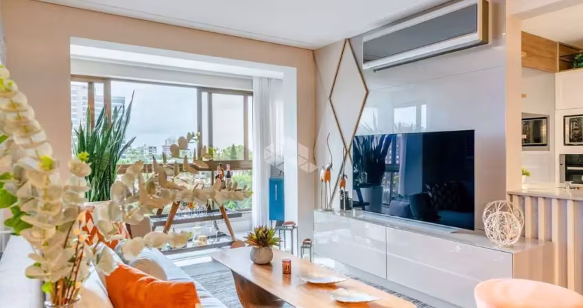 Apartamento 87m2, semimobiliado, 2 dormitórios, sendo 1 suíte no bairro três figueiras.