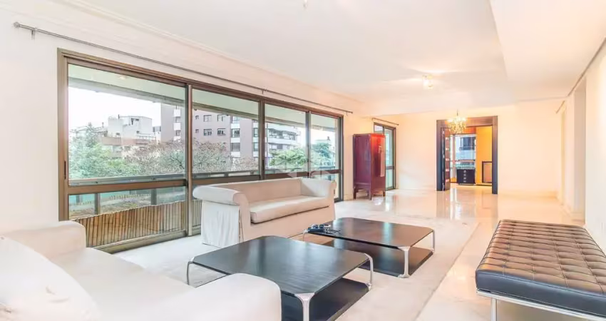 Apartamento com 301 m², com 3 suítes, 2 elevadores, 4 garagens na bela vista