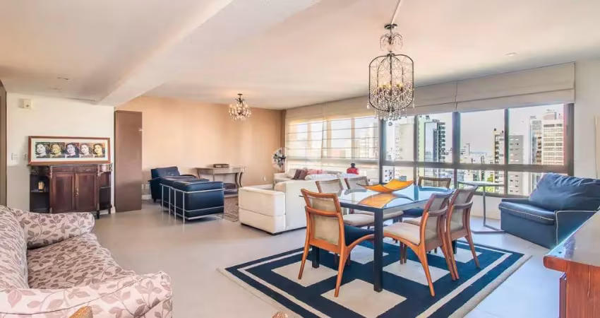Apartamento em andar alto com 3 suítes e 3 vagas de garagem no bela vista