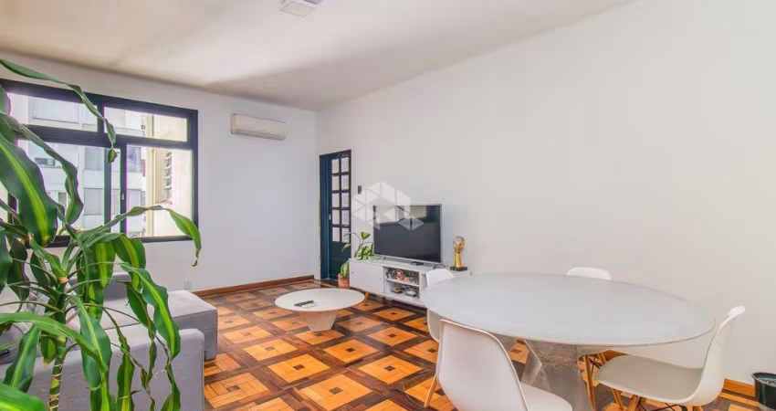 Apartamento de 3 dormitórios 1 vaga no  bairro Bom Fim