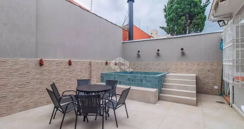 Casa com 3 quartos à venda na Rua Onze de Agosto, 110, São João, Porto Alegre