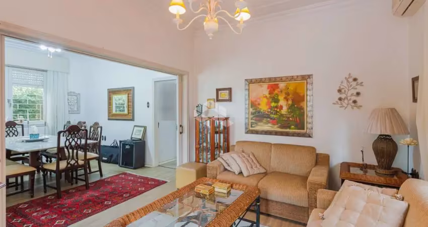 CASA ESPAÇOSA E EM ÓTIMA LOCALIZAÇÃO