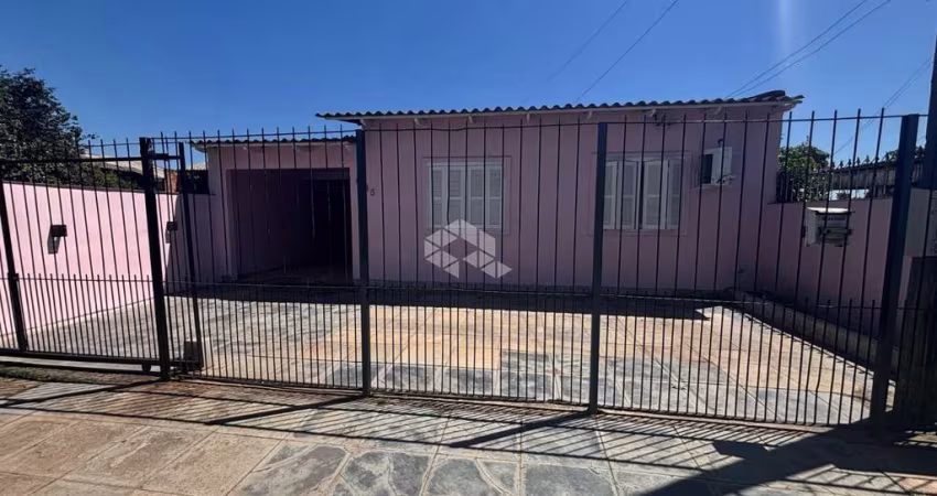 CASA COM 3 DORMITÓRIOS BAIRRO CRUZEIRO