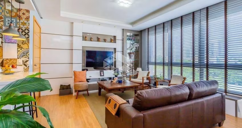 3 dormitórios 2 suites, andar alto com vista 2 garagens lado a lado