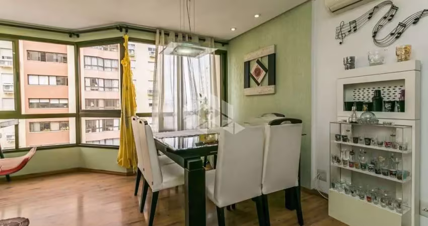 Apartamento com 3 quartos, com uma suite com sacada, 2 vagas de garagem, infraestrutura completa no bairro vila ipiranga